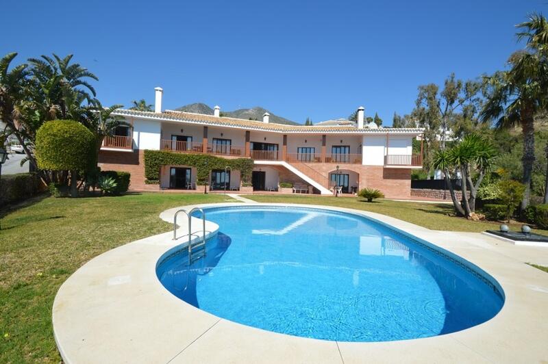 Villa til salgs i Benalmadena, Málaga