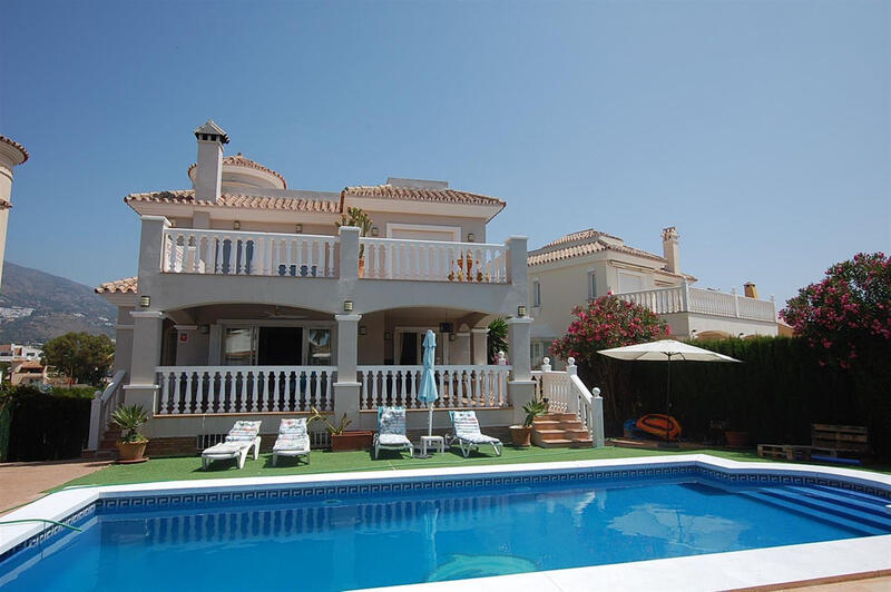 Villa til salg i Mijas Costa, Málaga