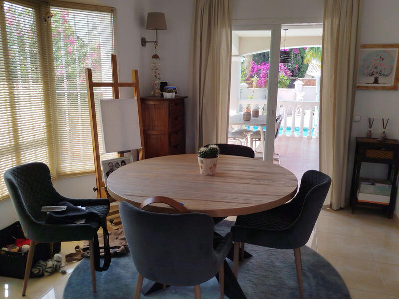 4 bedroom Villa for sale