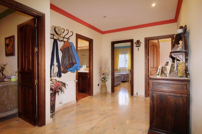 6 Cuarto Villa en venta