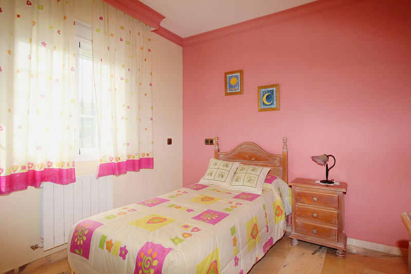 6 Cuarto Villa en venta