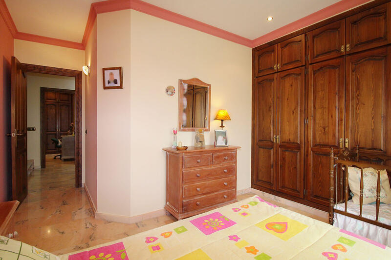 6 Cuarto Villa en venta