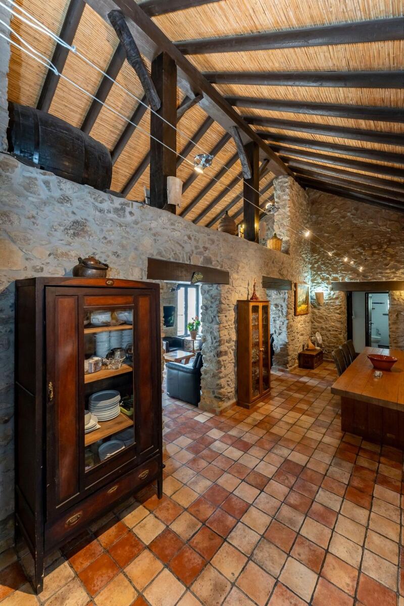 13 bedroom Villa for sale