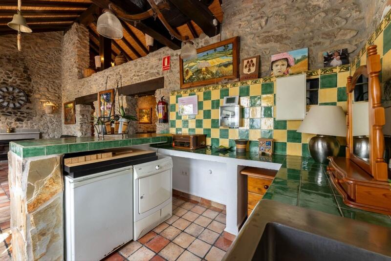 13 bedroom Villa for sale