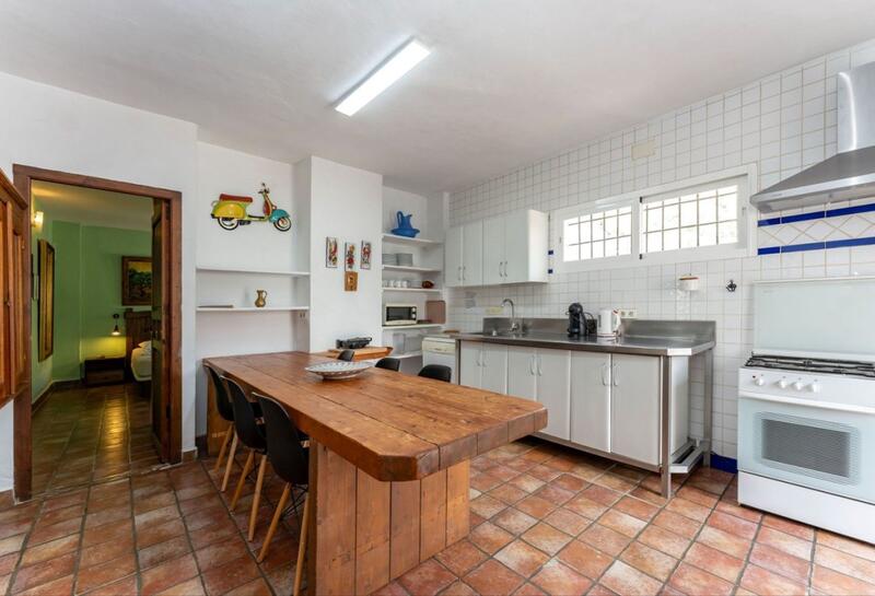 13 bedroom Villa for sale