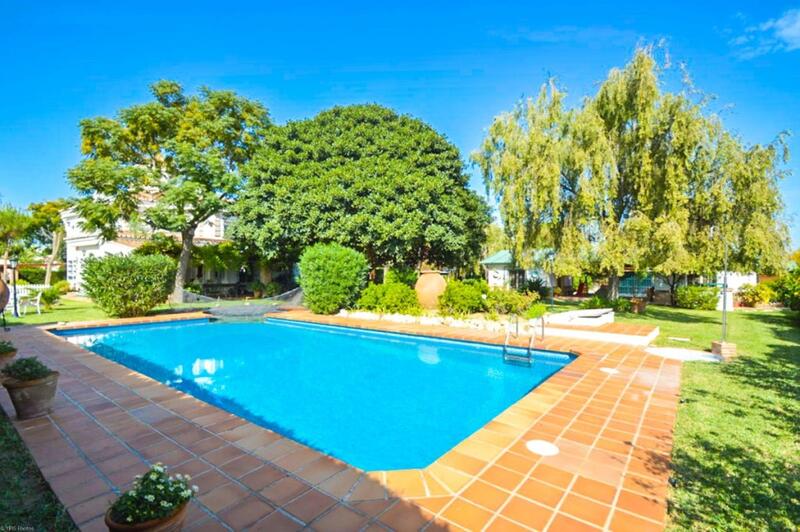 Villa for sale in Torremolinos, Málaga