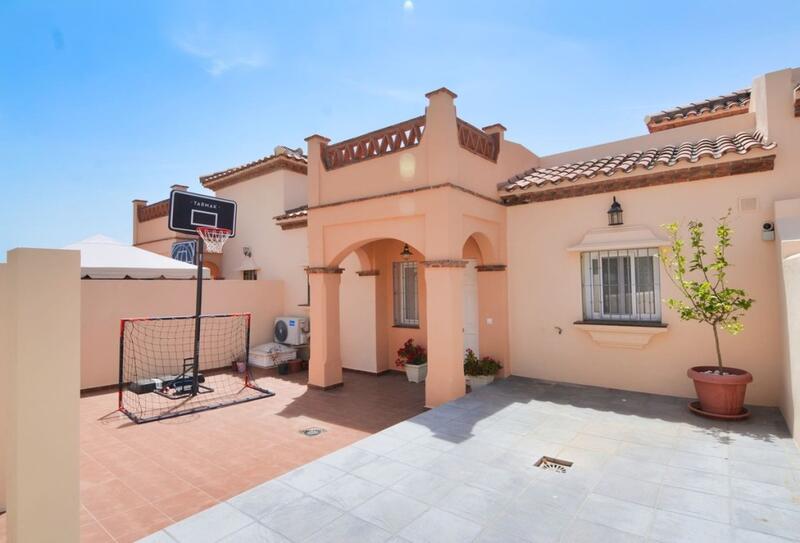 3 bedroom Townhouse for sale