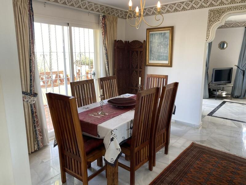 4 спальная комната вилла продается