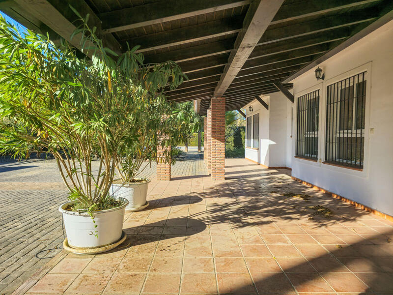6 chambre Auberge à vendre