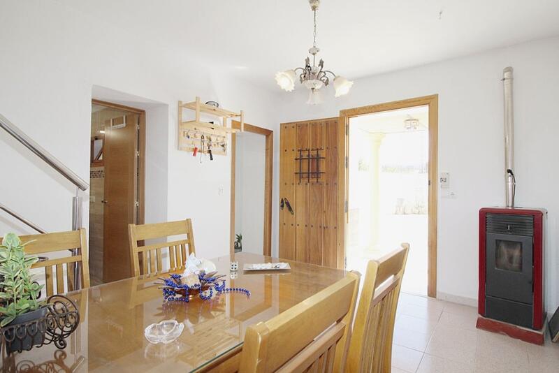 2 bedroom Townhouse for sale