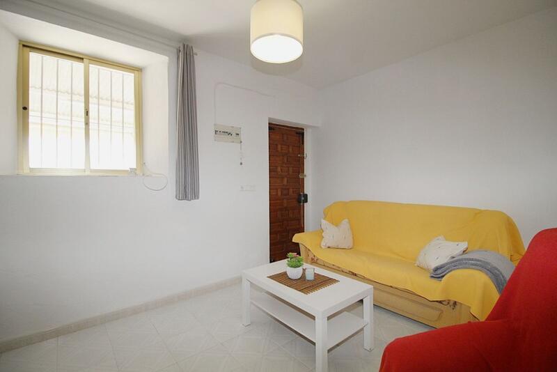 2 bedroom Townhouse for sale