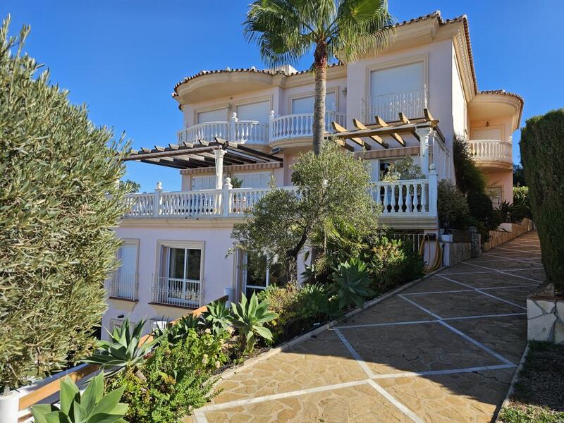 Villa till salu i Marbella, Málaga