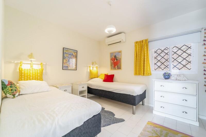 2 slaapkamer Gezinswoning Te koop