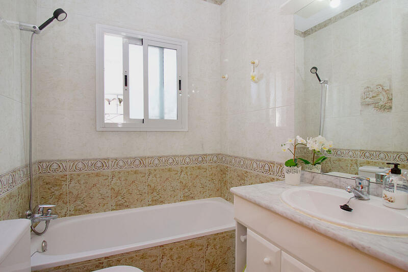3 bedroom Townhouse for sale