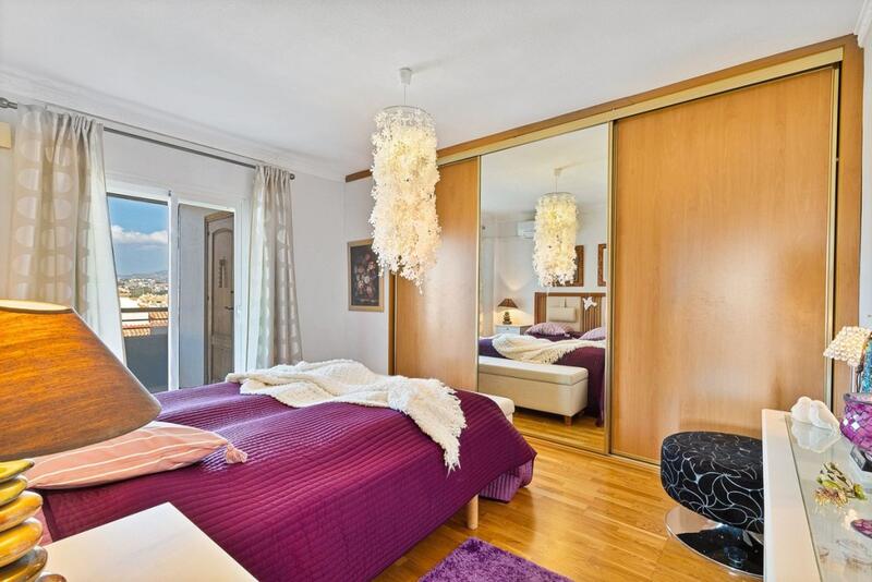4 bedroom Apartment for sale