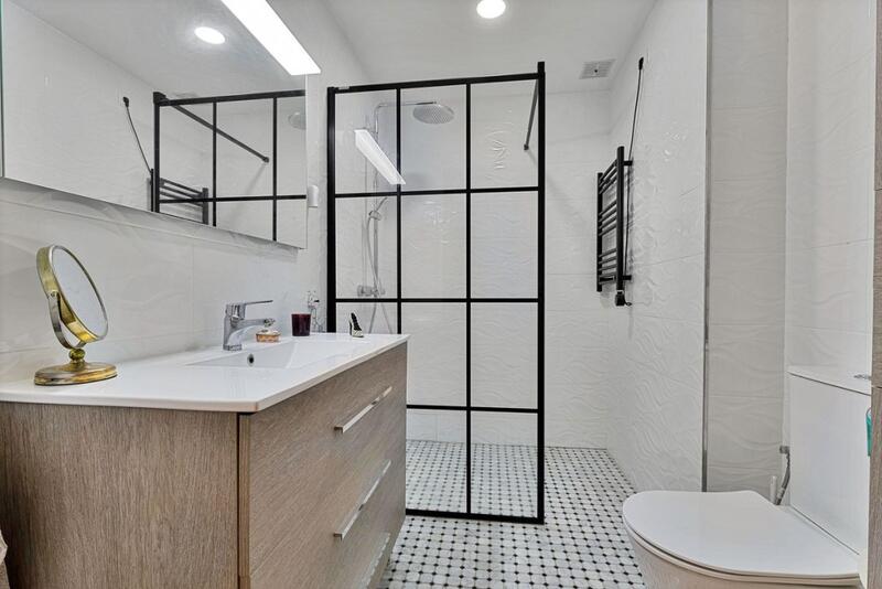 4 bedroom Apartment for sale
