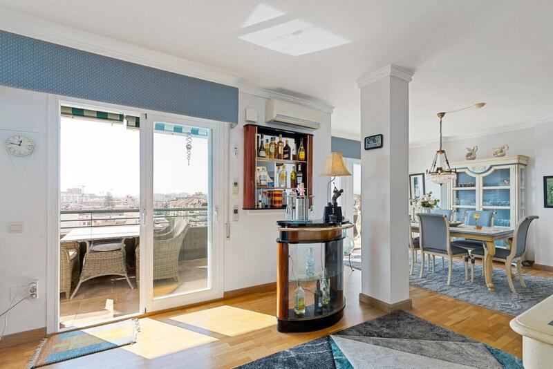 4 bedroom Apartment for sale