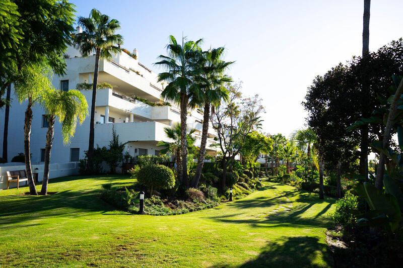 Apartment for sale in Benahavis, Málaga