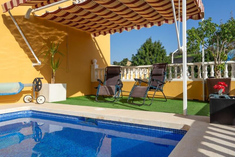 5 bedroom Townhouse for sale