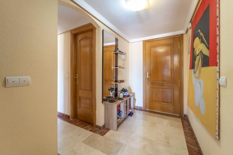 2 slaapkamer Appartement Te koop