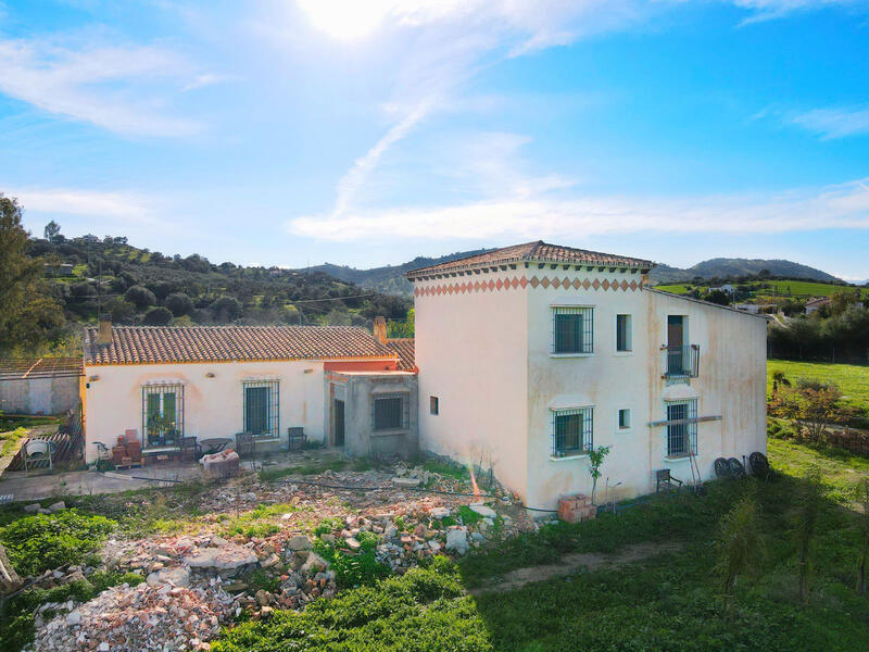 5 Schlafzimmer Landhaus zu verkaufen