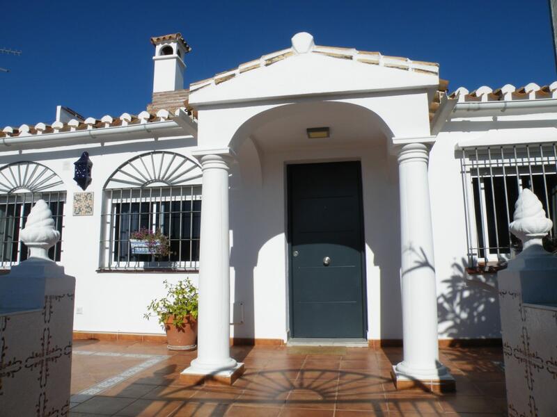Villa for sale in Mijas Costa, Málaga