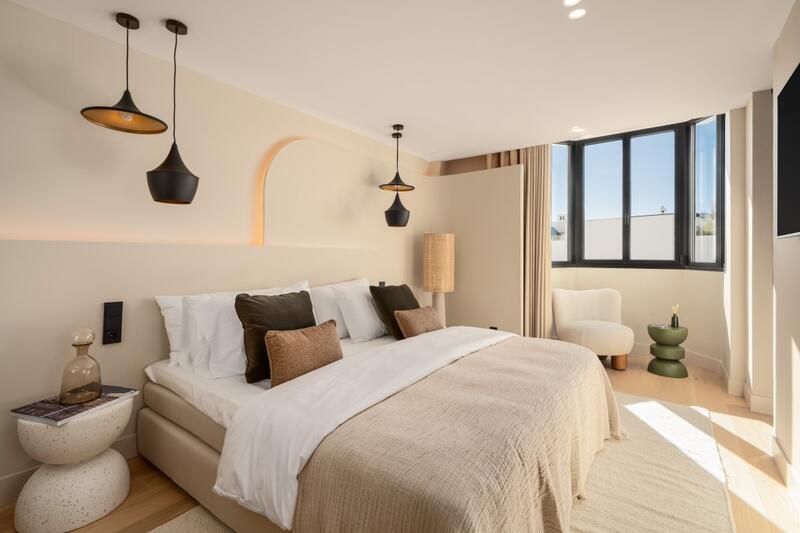 4 bedroom Townhouse for sale