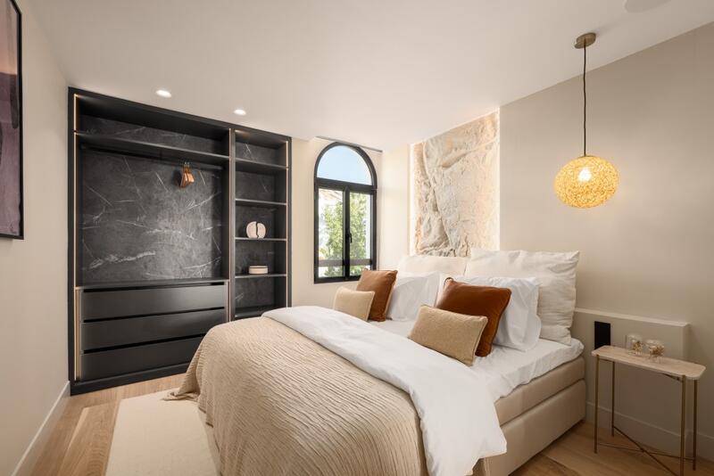 4 bedroom Townhouse for sale