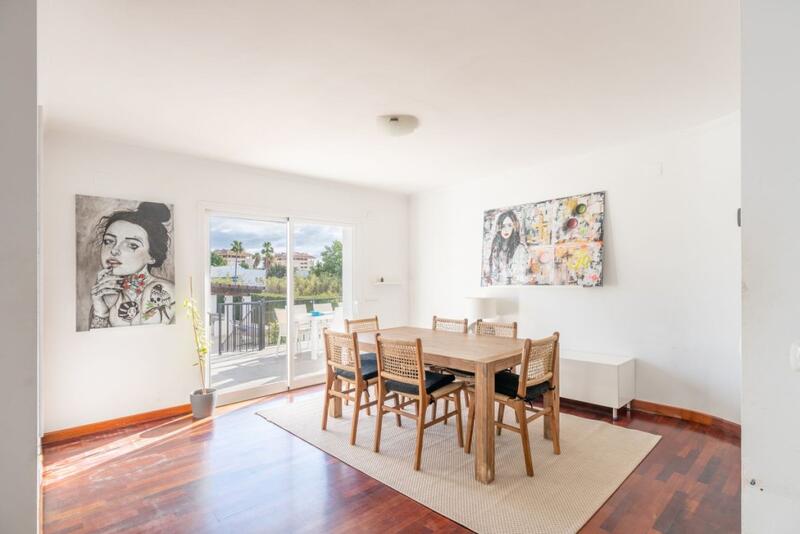 7 bedroom Villa for sale