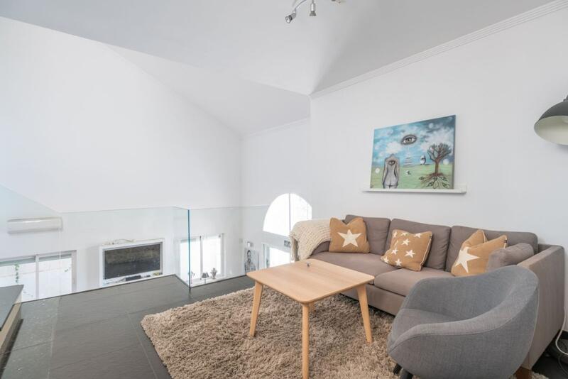 7 bedroom Villa for sale