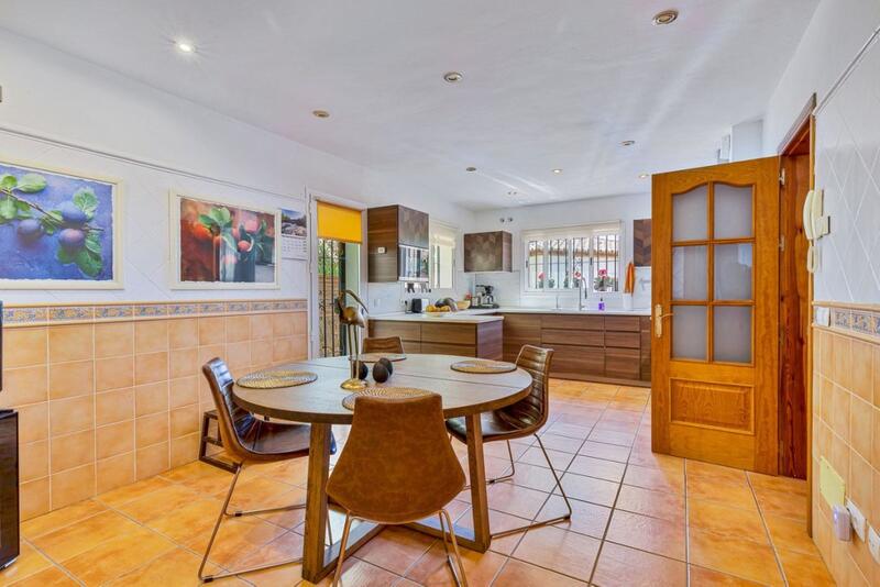 4 slaapkamer Villa Te koop