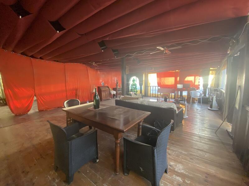 4 slaapkamer Commercieel vastgoed Te koop