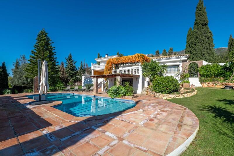 Villa til salg i Mijas, Málaga