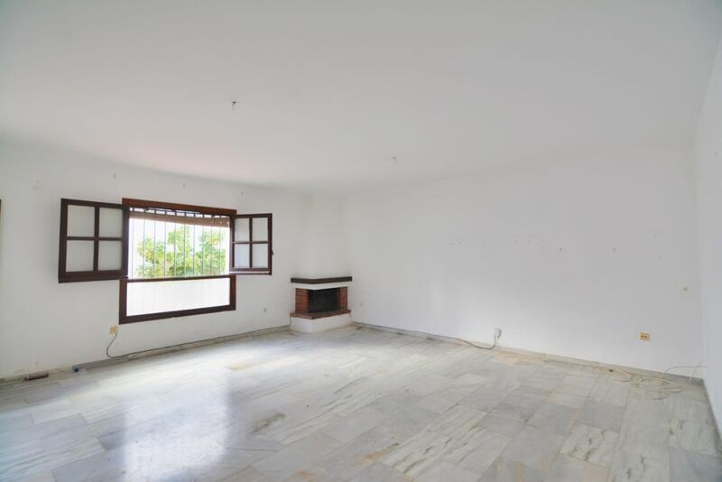 3 slaapkamer Gezinswoning Te koop