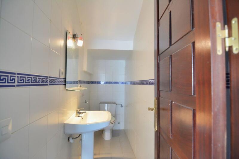 3 slaapkamer Gezinswoning Te koop