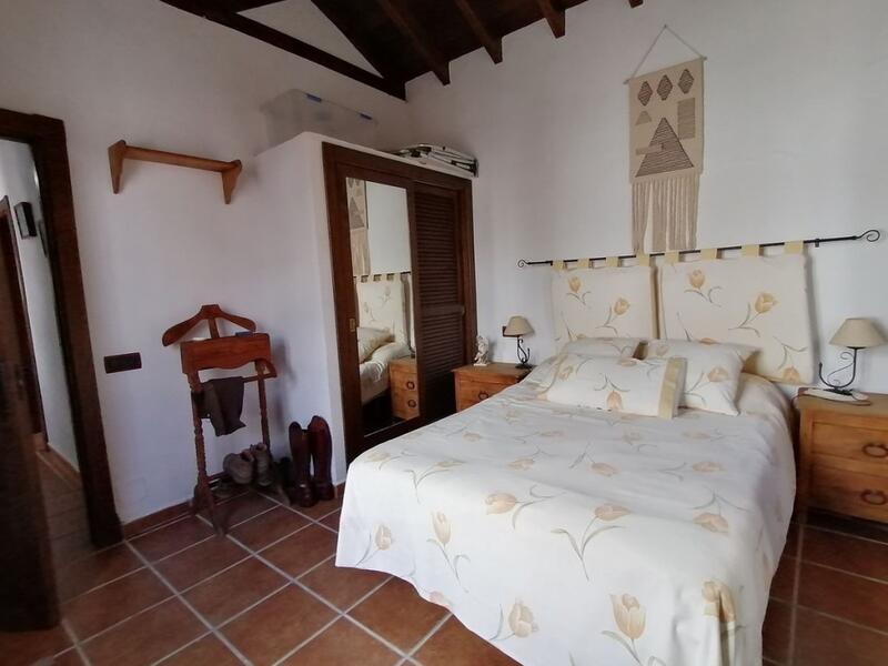 4 Cuarto Casa de Campo en venta