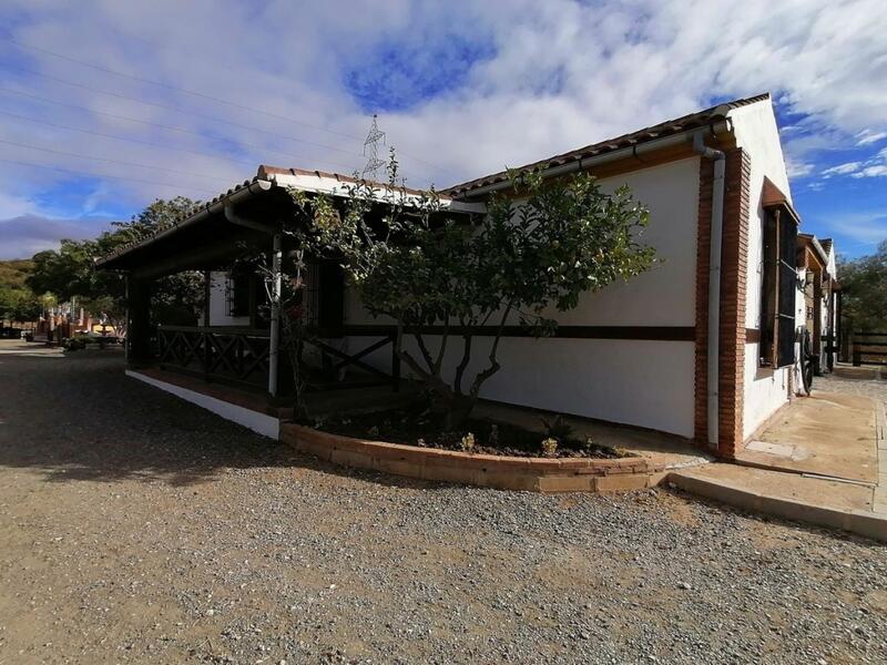 4 Cuarto Casa de Campo en venta