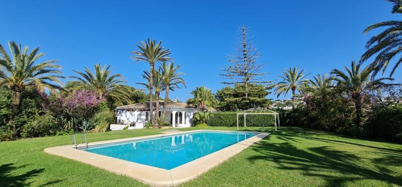 Villa en venta en La Cala de Mijas, Málaga