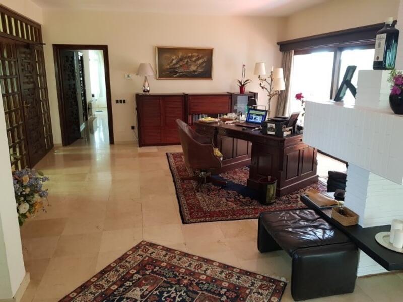 6 Schlafzimmer Villa zu verkaufen