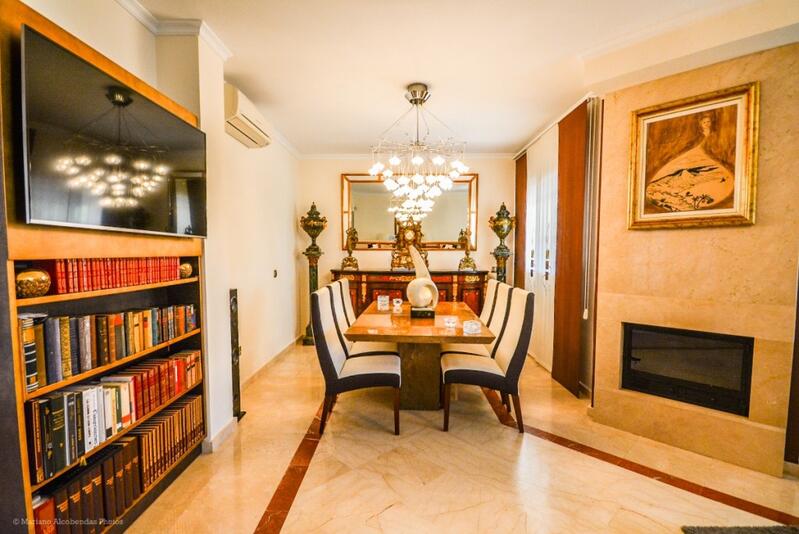 5 bedroom Villa for sale
