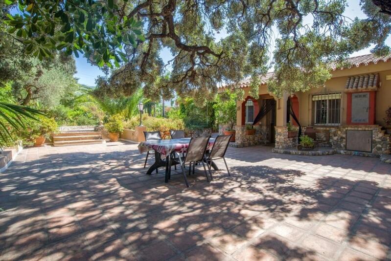 7 bedroom Villa for sale
