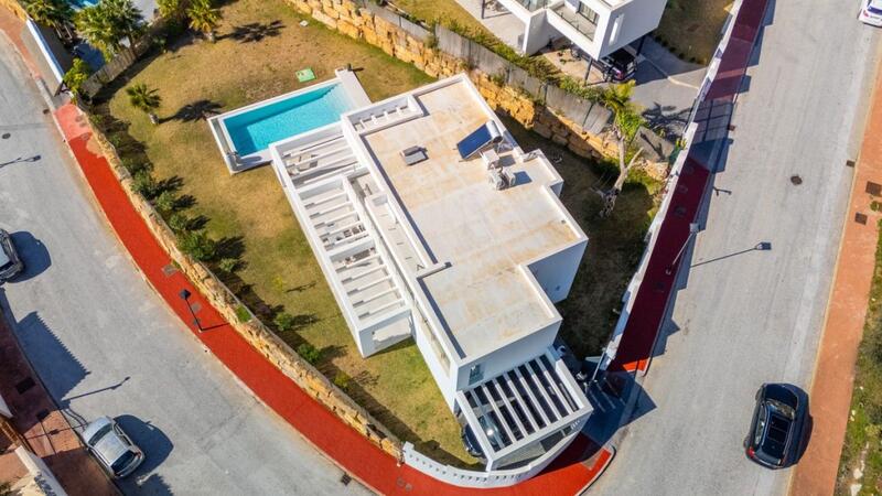 4 slaapkamer Villa Te koop