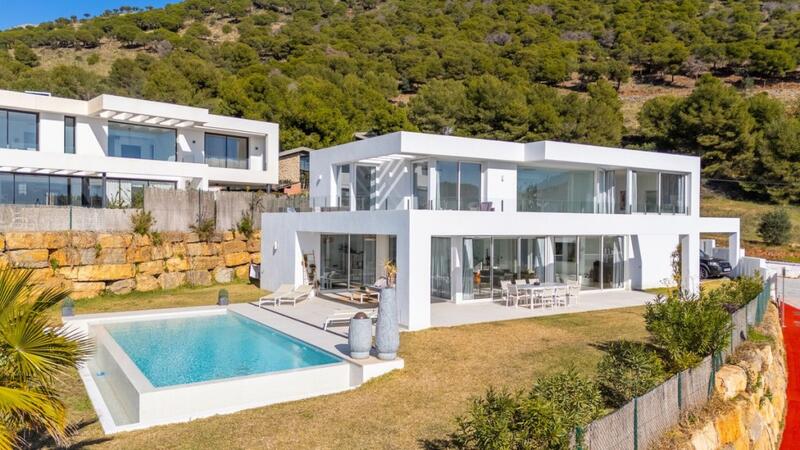 4 slaapkamer Villa Te koop