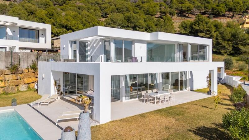 4 slaapkamer Villa Te koop