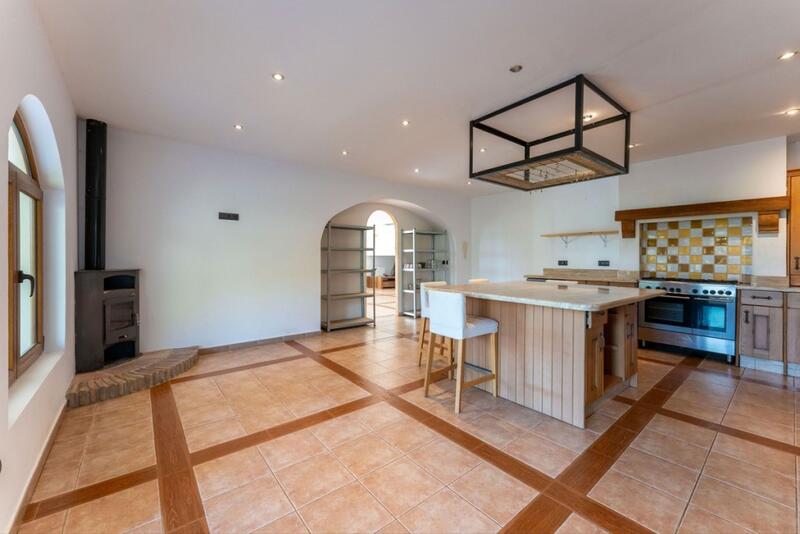 5 bedroom Villa for sale