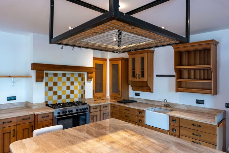 5 bedroom Villa for sale