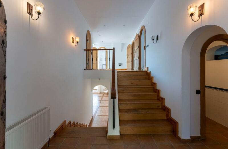5 bedroom Villa for sale