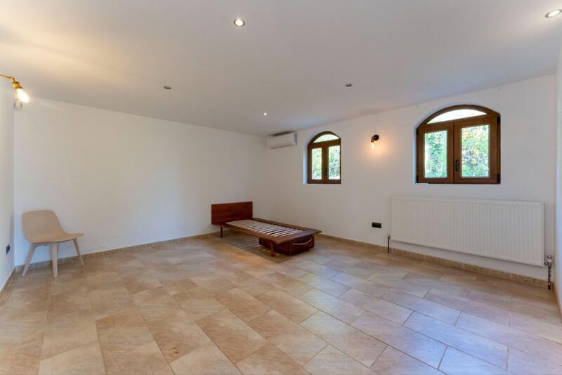 5 bedroom Villa for sale