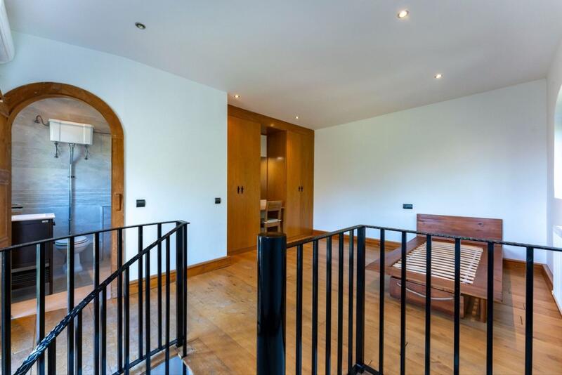 5 bedroom Villa for sale