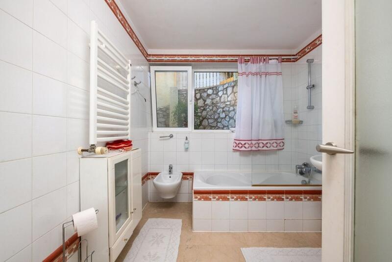 4 Cuarto Villa en venta
